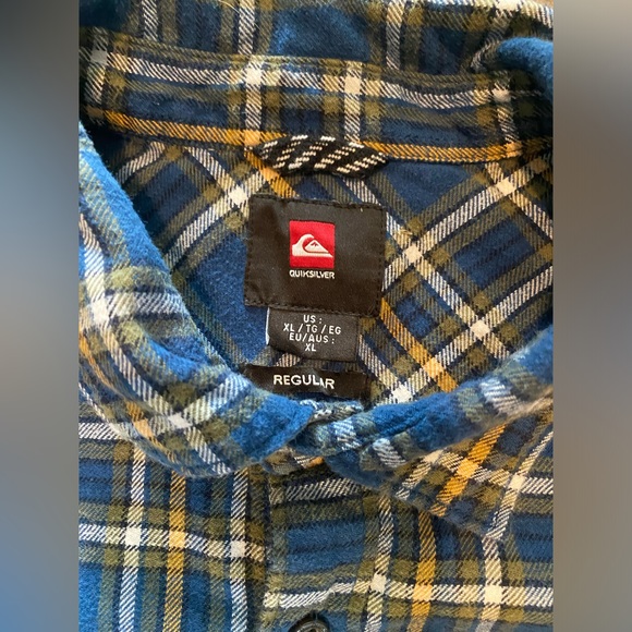 Men XL, Quiksilver Flannel Retail: $66 - Picture 2 of 8